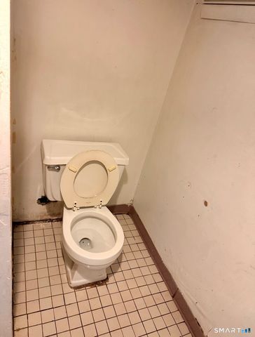 82 1st Street, New Haven, CT 06519