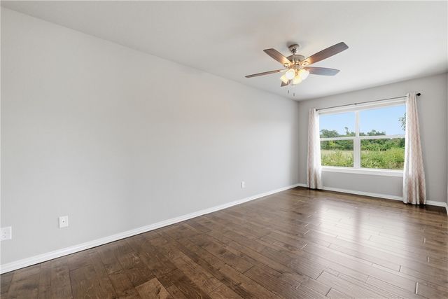 325 Angel Falls Lane, Springdale, AR 72762