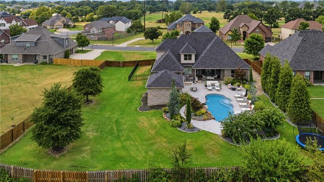 325 Angel Falls Lane, Springdale, AR 72762