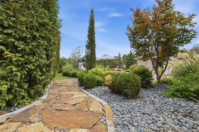 325 Angel Falls Lane, Springdale, AR 72762