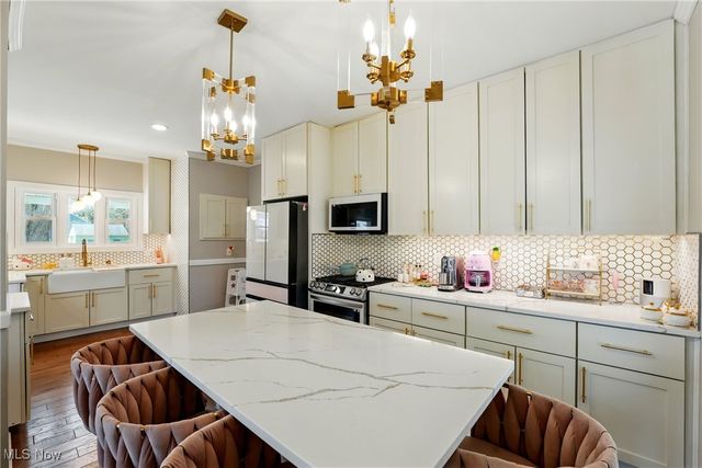 3270 S Canfield Niles Road, Canfield, OH 44406