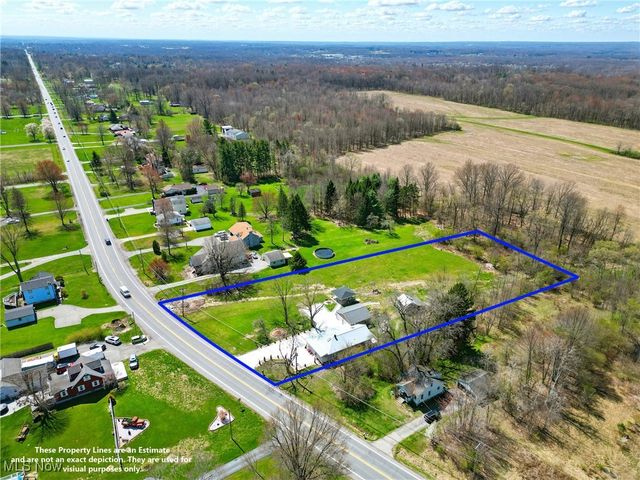 3270 S Canfield Niles Road, Canfield, OH 44406