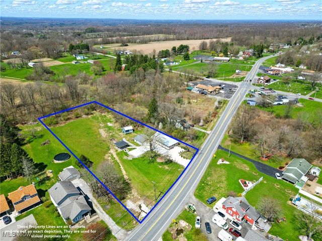 3270 S Canfield Niles Road, Canfield, OH 44406