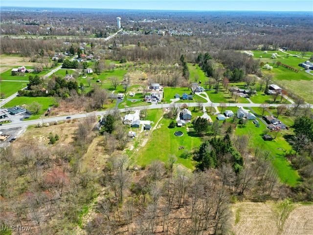 3270 S Canfield Niles Road, Canfield, OH 44406