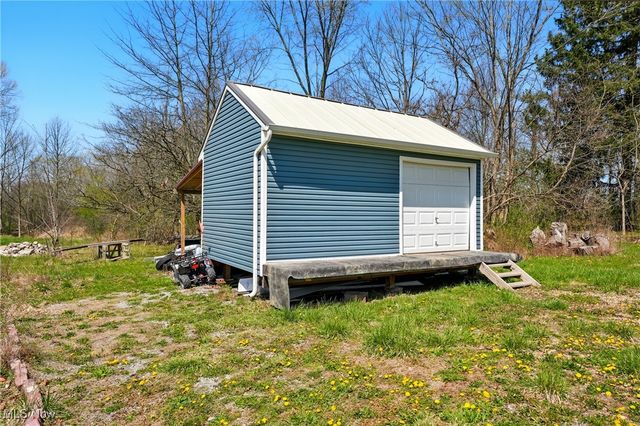 3270 S Canfield Niles Road, Canfield, OH 44406