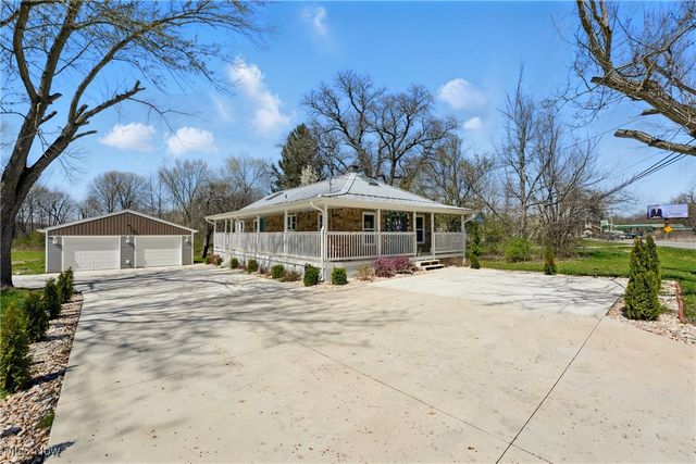 3270 S Canfield Niles Road, Canfield, OH 44406