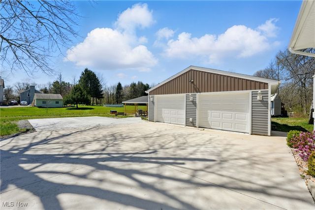 3270 S Canfield Niles Road, Canfield, OH 44406
