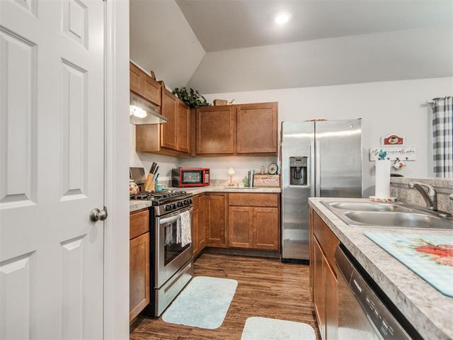 11036 NW 94th Street, Yukon, OK 73099