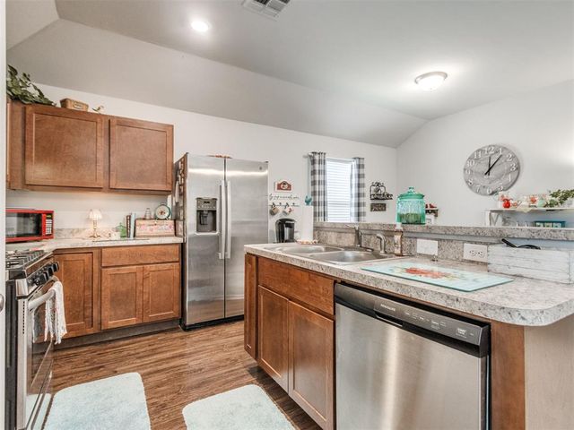 11036 NW 94th Street, Yukon, OK 73099