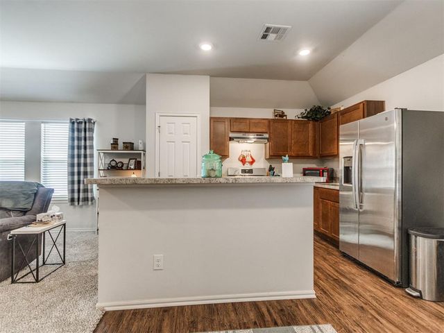 11036 NW 94th Street, Yukon, OK 73099