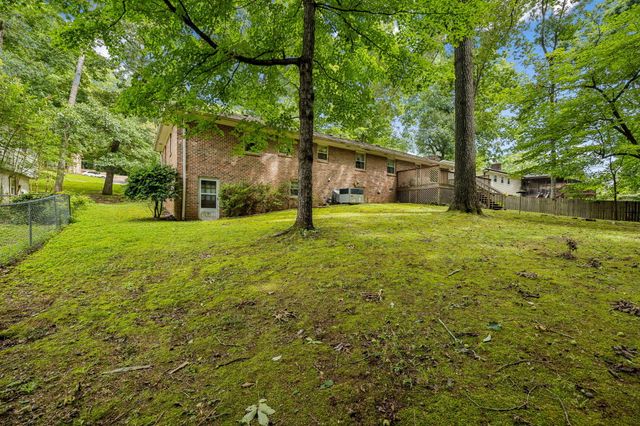 3631 Woodcrest Circle NW, Cleveland, TN 37312