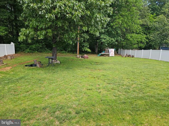 1140 HAPPY RIDGE DR, Front Royal, VA 22630