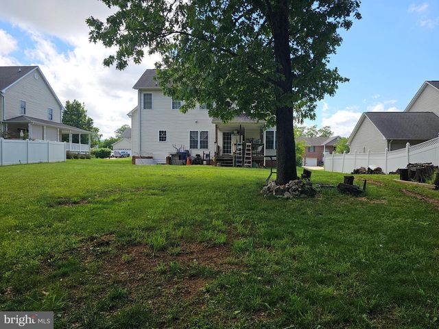 1140 HAPPY RIDGE DR, Front Royal, VA 22630