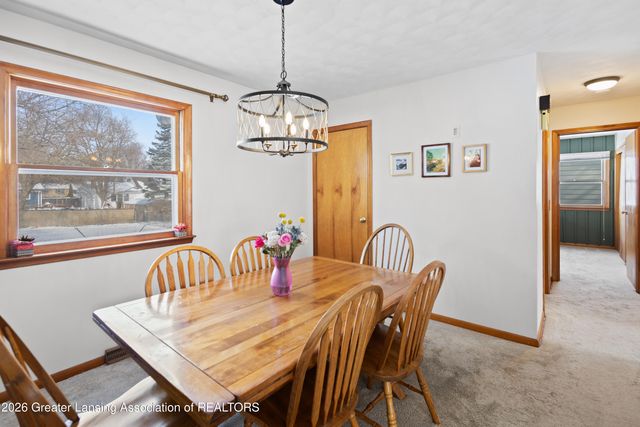 4236 Oakcrest Drive, Lansing, MI 48917