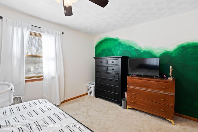 4236 Oakcrest Drive, Lansing, MI 48917