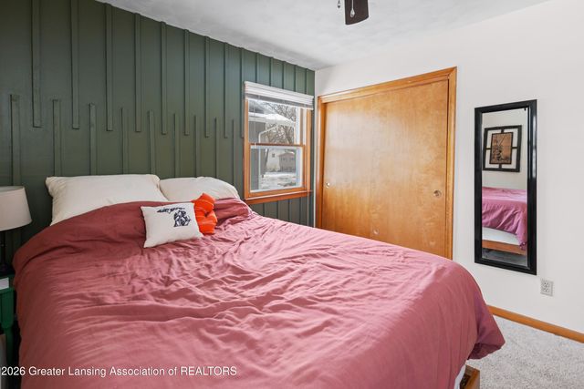 4236 Oakcrest Drive, Lansing, MI 48917