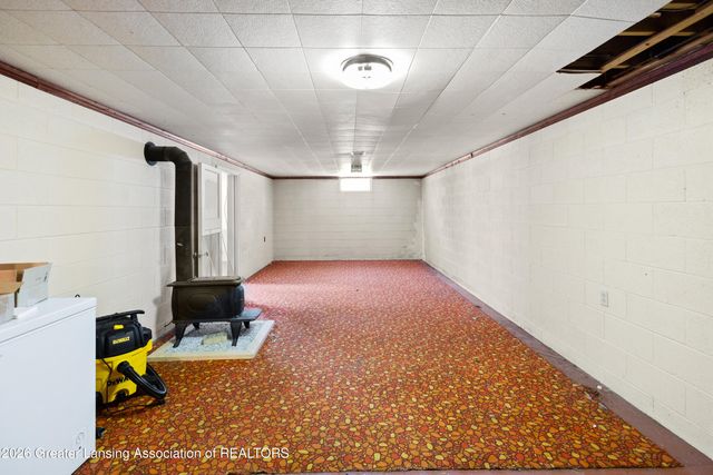 4236 Oakcrest Drive, Lansing, MI 48917