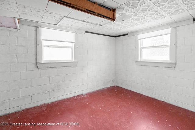 4236 Oakcrest Drive, Lansing, MI 48917