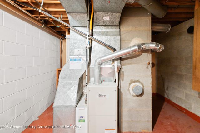 4236 Oakcrest Drive, Lansing, MI 48917