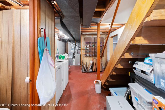 4236 Oakcrest Drive, Lansing, MI 48917