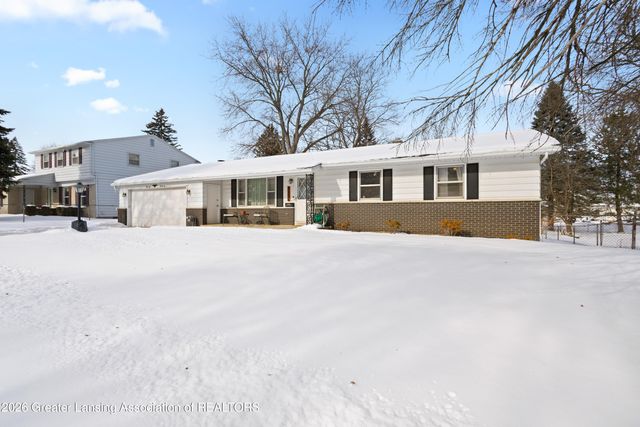 4236 Oakcrest Drive, Lansing, MI 48917