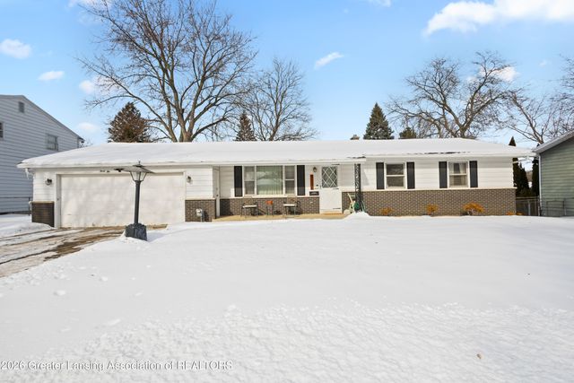 4236 Oakcrest Drive, Lansing, MI 48917