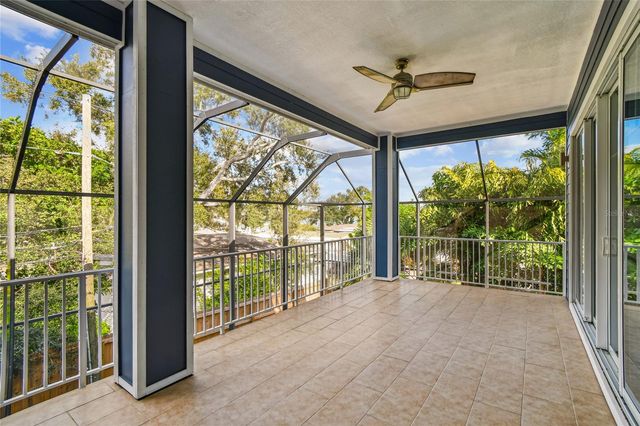 10555 LAKE BREEZE DRIVE, Seminole, FL 33772