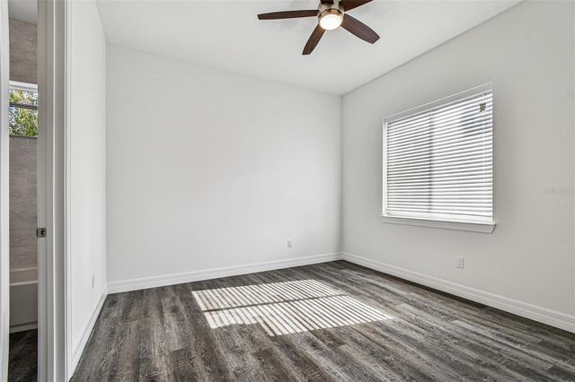 10555 LAKE BREEZE DRIVE, Seminole, FL 33772