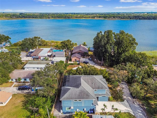 10555 LAKE BREEZE DRIVE, Seminole, FL 33772