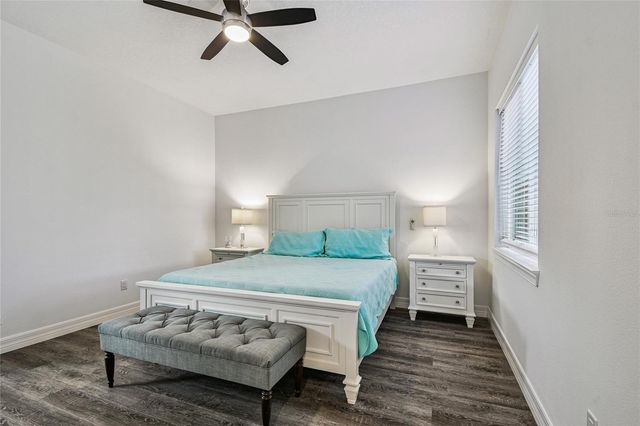 10555 LAKE BREEZE DRIVE, Seminole, FL 33772