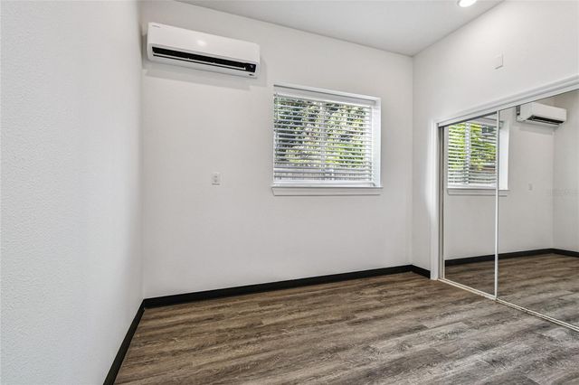 10555 LAKE BREEZE DRIVE, Seminole, FL 33772