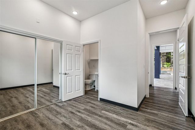 10555 LAKE BREEZE DRIVE, Seminole, FL 33772