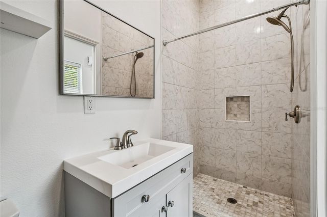 10555 LAKE BREEZE DRIVE, Seminole, FL 33772