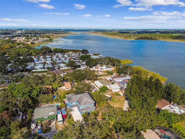 10555 LAKE BREEZE DRIVE, Seminole, FL 33772