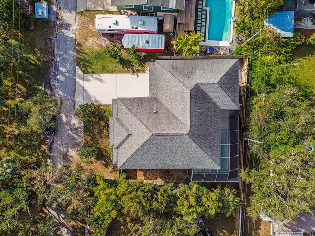 10555 LAKE BREEZE DRIVE, Seminole, FL 33772