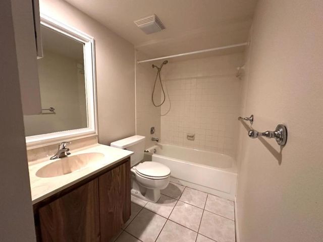 1006 10th Lane, Greenacres, FL 33463