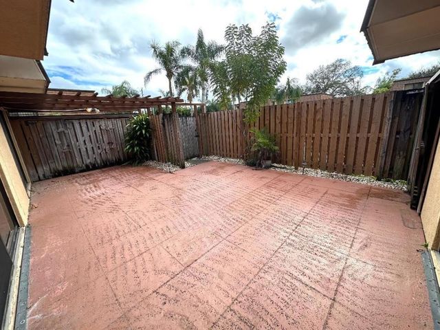 1006 10th Lane, Greenacres, FL 33463