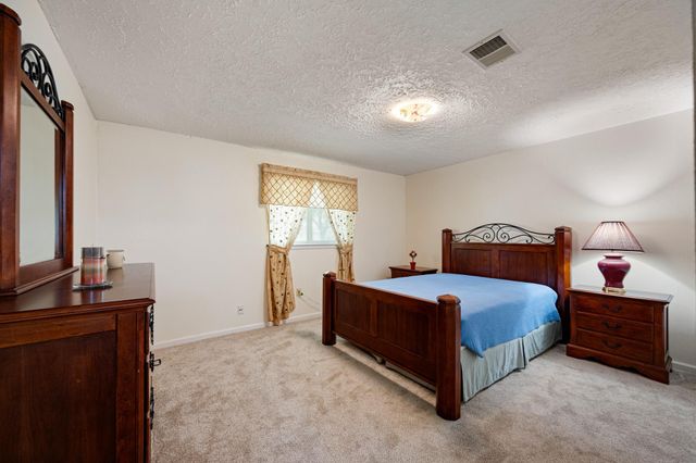 6230 Knollwest Drive, Houston, TX 77072