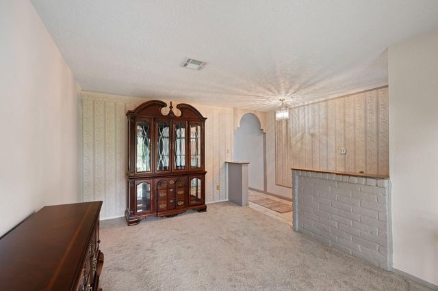 6230 Knollwest Drive, Houston, TX 77072