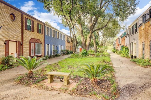 5206 Arboles Drive B3, Houston, TX 77035