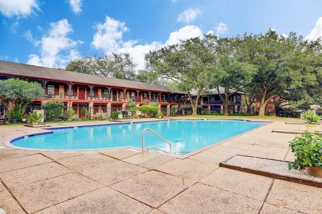 5206 Arboles Drive B3, Houston, TX 77035