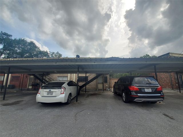 5206 Arboles Drive B3, Houston, TX 77035