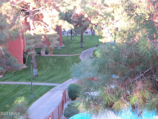 12222 N PARADISE VILLAGE Parkway 402, Phoenix, AZ 85032
