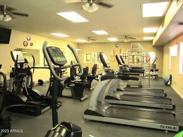 12222 N PARADISE VILLAGE Parkway 402, Phoenix, AZ 85032