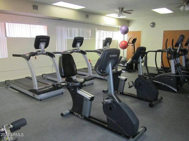12222 N PARADISE VILLAGE Parkway 402, Phoenix, AZ 85032