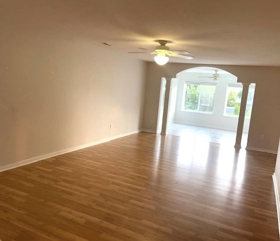5033 Wickalow Way, Myrtle Beach, SC 29579