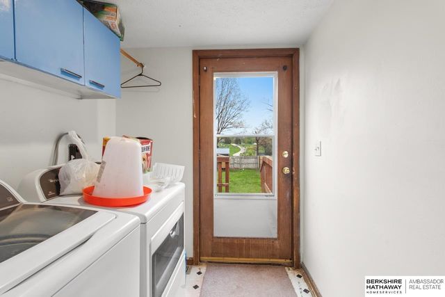 5427 S 48 Avenue, Omaha, NE 68117