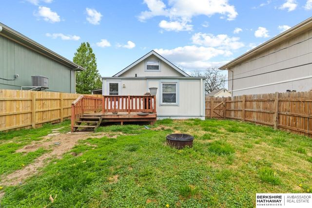 5427 S 48 Avenue, Omaha, NE 68117