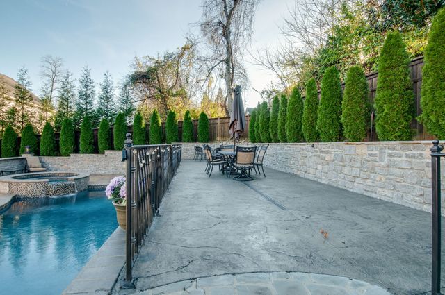 4001 Wallace Ln, Nashville, TN 37215