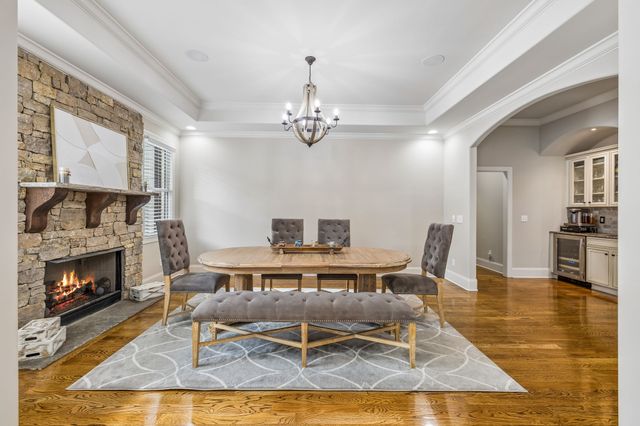 4001 Wallace Ln, Nashville, TN 37215